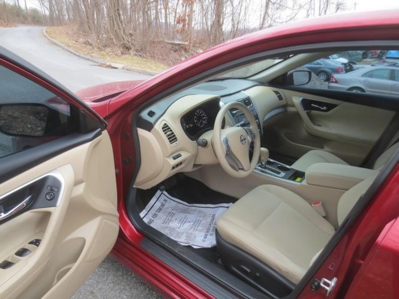 2015 Red /Tan Nissan Altima 2.5 S (1N4AL3AP4FC) with an 2.5L L4 DOHC 16V engine, Automatic transmission, located at 270 US Route 6, Mahopac, NY, 10541, (845) 621-0895, 41.349022, -73.755280 - Photo #6