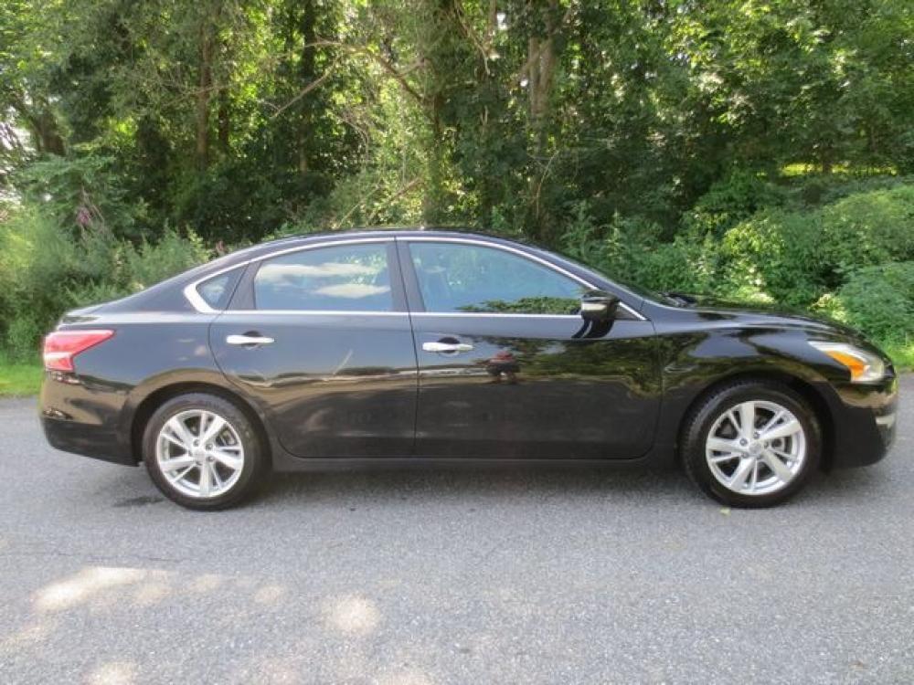 2013 Black /Black Nissan Altima SL (1N4AL3AP5DC) with an 2.5L 4cyl engine, Automatic transmission, located at 270 US Route 6, Mahopac, NY, 10541, (845) 621-0895, 41.349022, -73.755280 - Photo #12