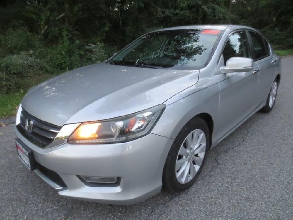 2013 Silver /Black Honda Accord EX (1HGCR2F70DA) with an 2.4L 4cyl i-VTEC engine, Automatic transmission, located at 270 US Route 6, Mahopac, NY, 10541, (845) 621-0895, 41.349022, -73.755280 - Photo #0