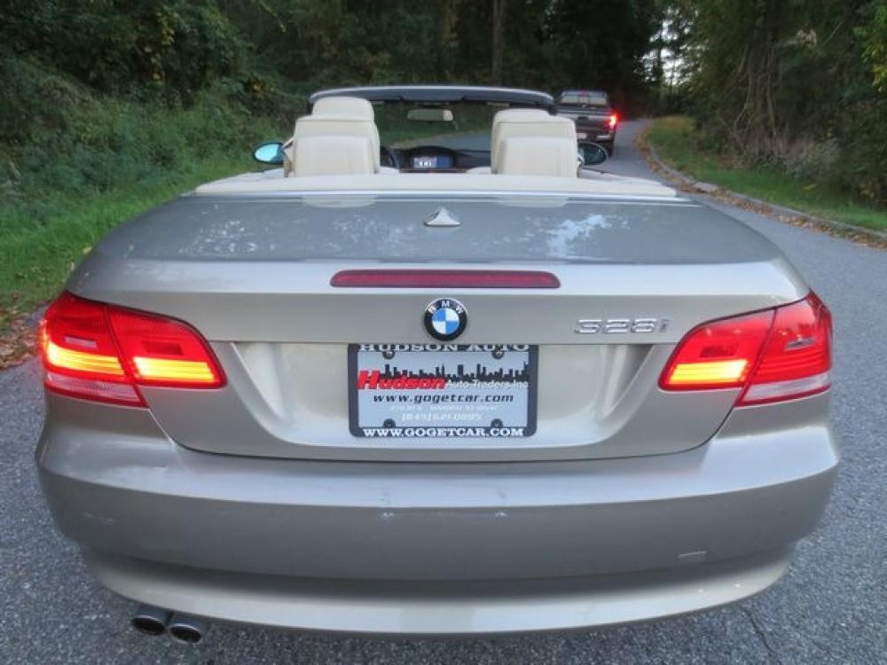 2008 Tan /Tan BMW 328I (WBAWR33528P) with an 3.0L 6cyl engine, Automatic transmission, located at 270 US Route 6, Mahopac, NY, 10541, (845) 621-0895, 41.349022, -73.755280 - Photo #9