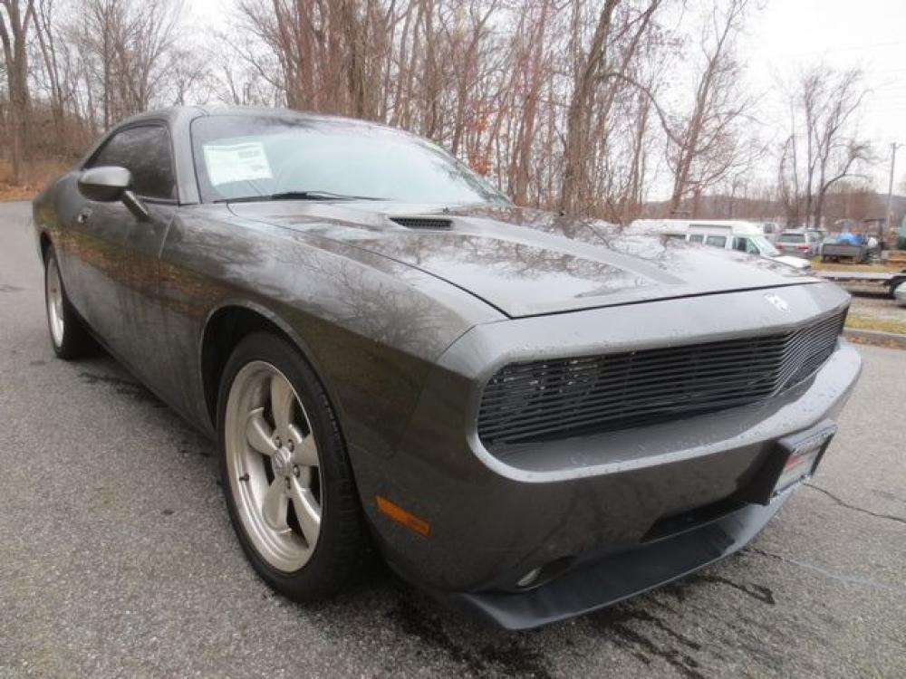 2009 Gray /Black Dodge Challenger SE (2B3LJ44V69H) with an 3.5L v6 engine, Automatic transmission, located at 270 US Route 6, Mahopac, NY, 10541, (845) 621-0895, 41.349022, -73.755280 - Photo #1