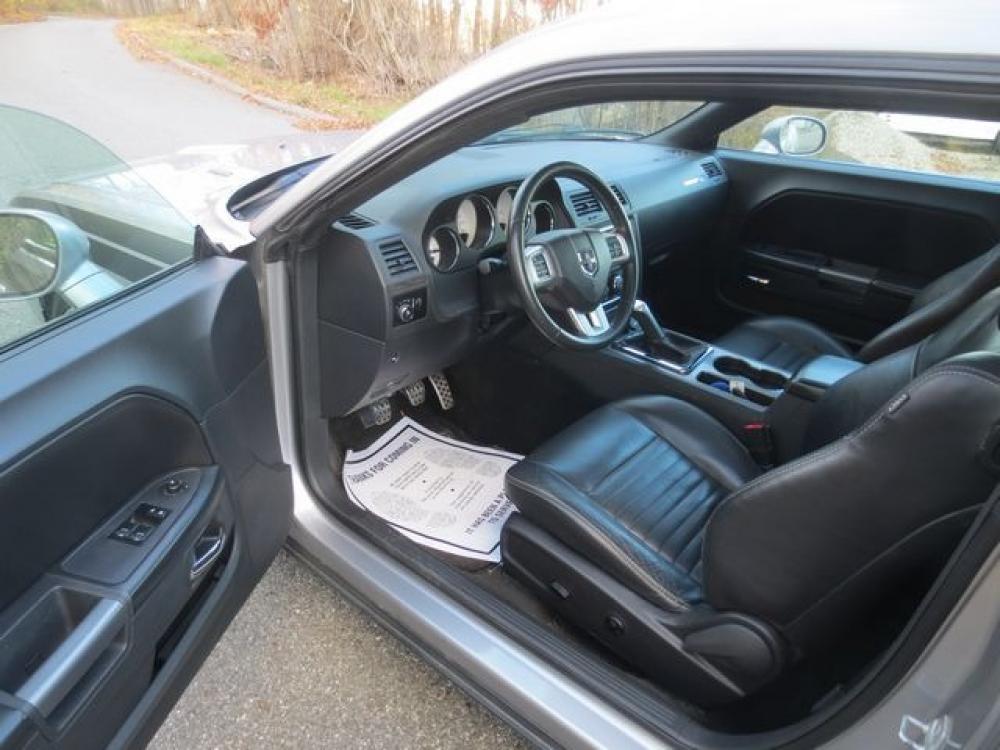 2013 Gray Dodge Challenger R/T (2C3CDYBT5DH) with an 5.7L V8 OHV 16V engine, 6 SPEED MANUAL transmission, located at 270 US Route 6, Mahopac, NY, 10541, (845) 621-0895, 41.349022, -73.755280 - Photo #6