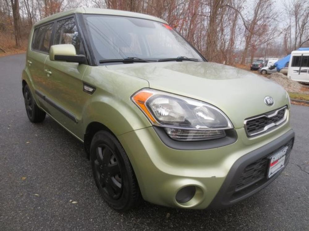 2013 Green /Black Kia Soul (KNDJT2A53D7) with an 1.6L 4cyl engine, 6 Speed Manual transmission, located at 270 US Route 6, Mahopac, NY, 10541, (845) 621-0895, 41.349022, -73.755280 - Photo #1