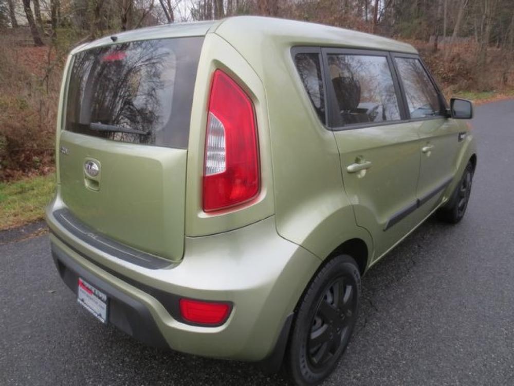 2013 Green /Black Kia Soul (KNDJT2A53D7) with an 1.6L 4cyl engine, 6 Speed Manual transmission, located at 270 US Route 6, Mahopac, NY, 10541, (845) 621-0895, 41.349022, -73.755280 - Photo #3