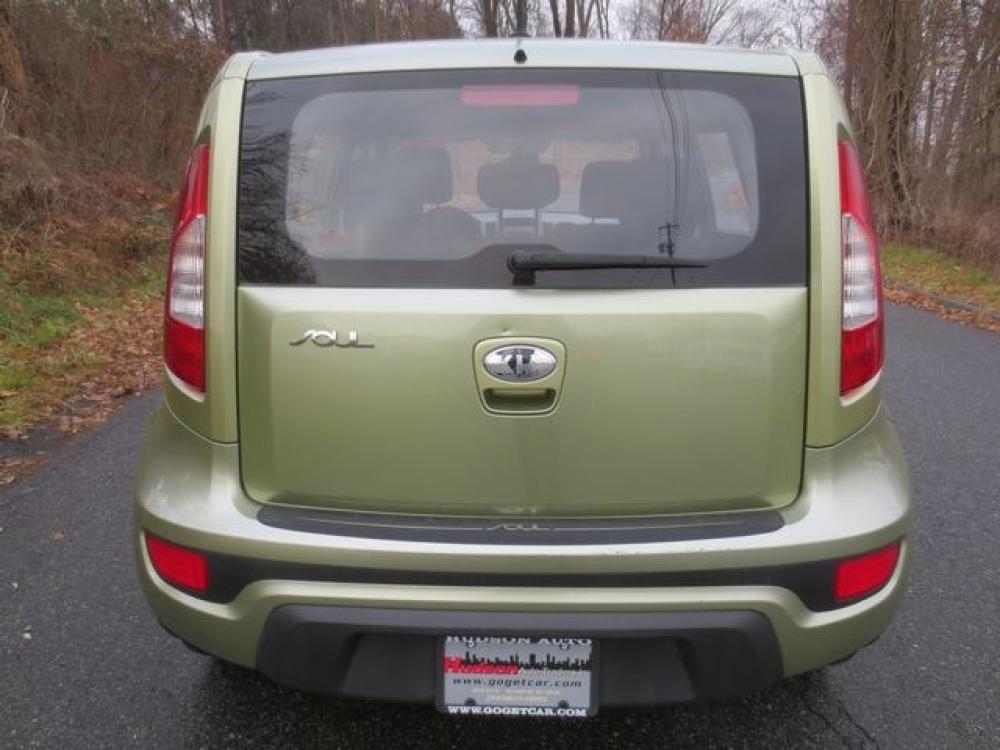 2013 Green /Black Kia Soul (KNDJT2A53D7) with an 1.6L 4cyl engine, 6 Speed Manual transmission, located at 270 US Route 6, Mahopac, NY, 10541, (845) 621-0895, 41.349022, -73.755280 - Photo #5