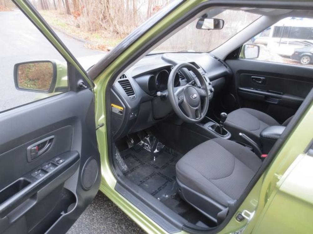 2013 Green /Black Kia Soul (KNDJT2A53D7) with an 1.6L 4cyl engine, 6 Speed Manual transmission, located at 270 US Route 6, Mahopac, NY, 10541, (845) 621-0895, 41.349022, -73.755280 - Photo #6