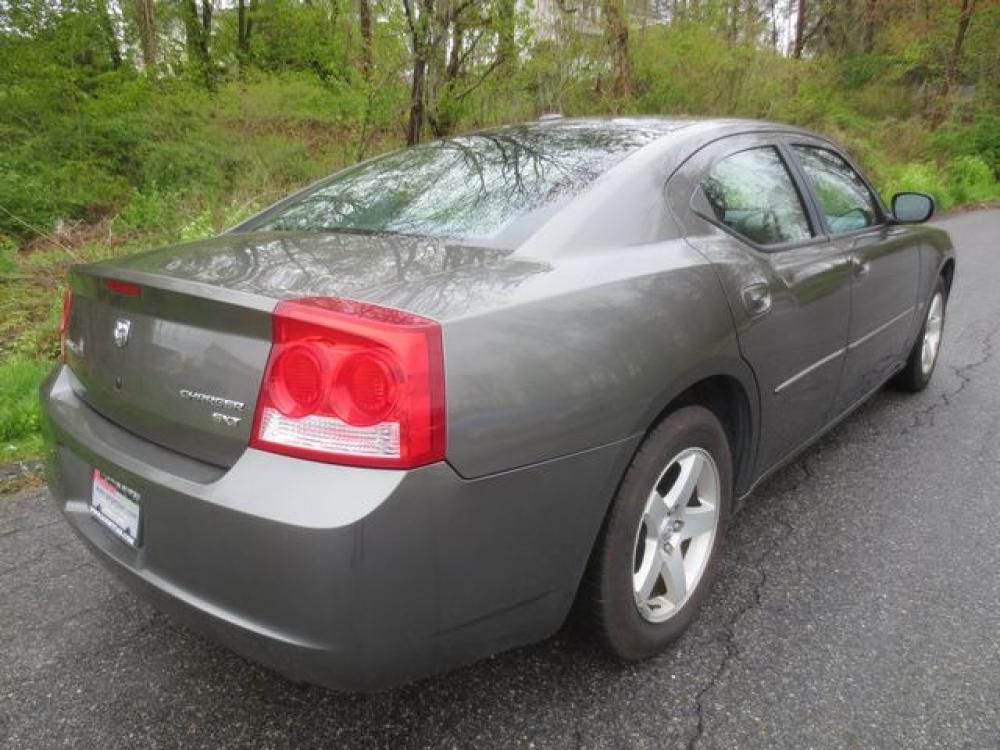 2010 Gray /Black Dodge Charger SXT (2B3CA3CV3AH) with an 3.5L v6 H.O. engine, Automatic transmission, located at 270 US Route 6, Mahopac, NY, 10541, (845) 621-0895, 41.349022, -73.755280 - Photo #3