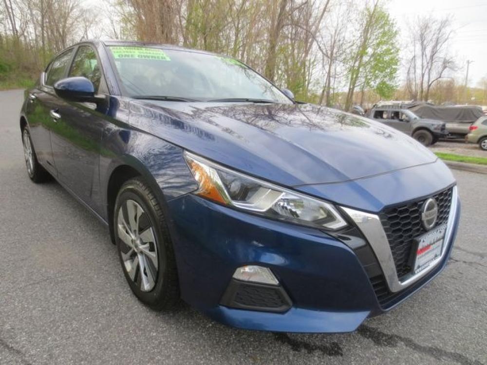 2019 Blue /Black Nissan Altima 2.5 s (1N4BL4BW1KC) with an 2.5L 4cyl engine, Automatic transmission, located at 270 US Route 6, Mahopac, NY, 10541, (845) 621-0895, 41.349022, -73.755280 - Photo #1