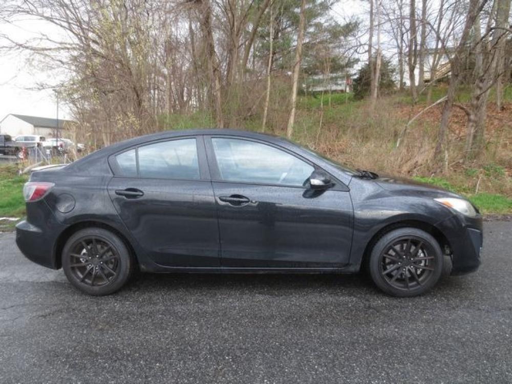 2010 Black /Black Mazda Mazda3 S Grand Touring (JM1BL1S66A1) with an 2.5L 4cyl engine, Automatic transmission, located at 270 US Route 6, Mahopac, NY, 10541, (845) 621-0895, 41.349022, -73.755280 - Photo #9