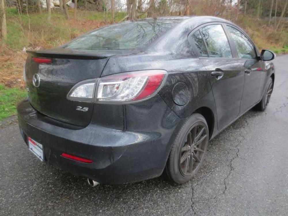 2010 Black /Black Mazda Mazda3 S Grand Touring (JM1BL1S66A1) with an 2.5L 4cyl engine, Automatic transmission, located at 270 US Route 6, Mahopac, NY, 10541, (845) 621-0895, 41.349022, -73.755280 - Photo #3