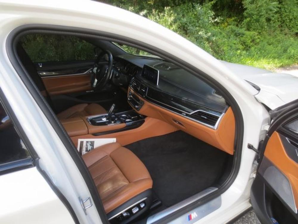 2016 White /Brown BMW 7-Series 750i xDrive (WBA7F2C5XGG) with an 4.4L V8 DOHC 32V engine, 8A transmission, located at 270 US Route 6, Mahopac, NY, 10541, (845) 621-0895, 41.349022, -73.755280 - Photo #17