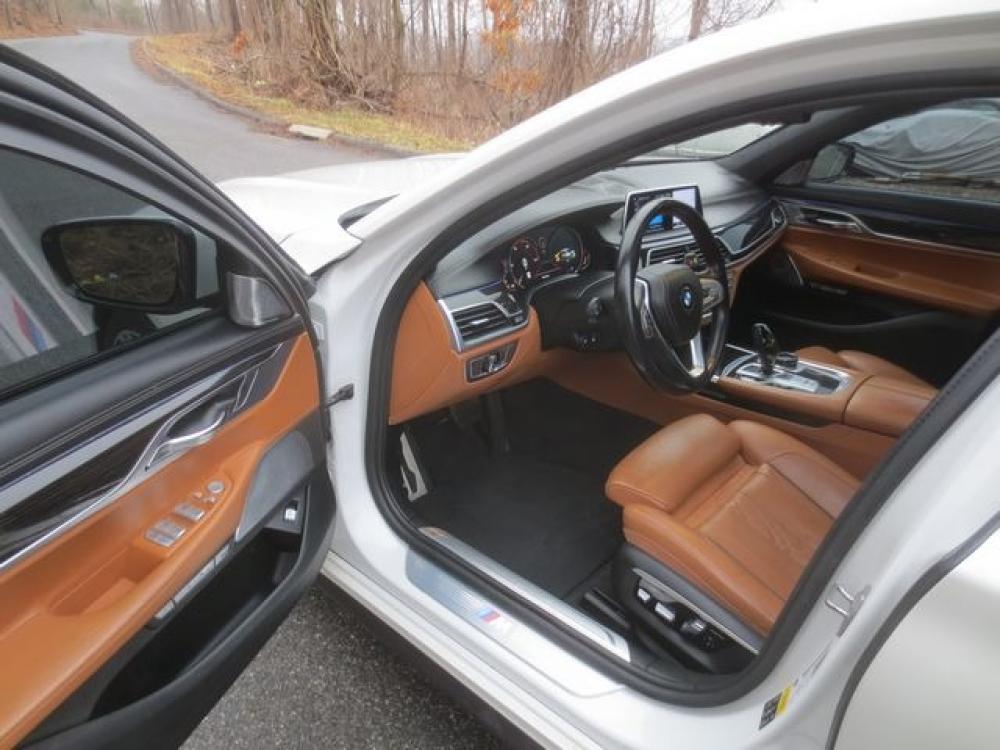 2016 White /Brown BMW 7-Series 750i xDrive (WBA7F2C5XGG) with an 4.4L V8 DOHC 32V engine, 8A transmission, located at 270 US Route 6, Mahopac, NY, 10541, (845) 621-0895, 41.349022, -73.755280 - Photo #6