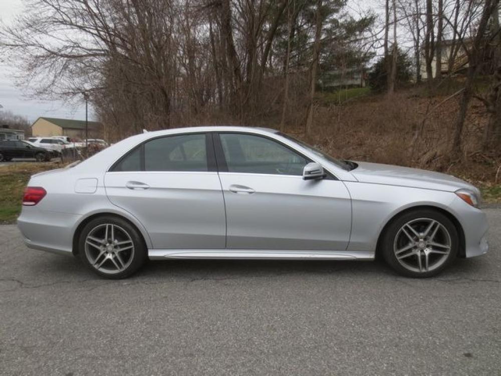 2014 Silver /Black Mercedes Benz E-350 4matic (WDDHF8JB1EA) with an 3.5L v6 engine, Automatic transmission, located at 270 US Route 6, Mahopac, NY, 10541, (845) 621-0895, 41.349022, -73.755280 - Photo #10