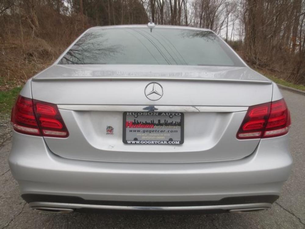 2014 Silver /Black Mercedes Benz E-350 4matic (WDDHF8JB1EA) with an 3.5L v6 engine, Automatic transmission, located at 270 US Route 6, Mahopac, NY, 10541, (845) 621-0895, 41.349022, -73.755280 - Photo #5