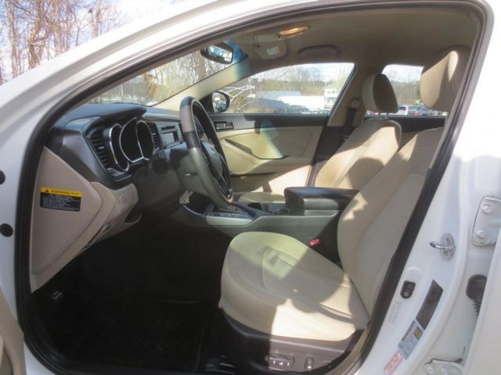 2011 White /Tan Kia Optima EX (KNAGM4A74B5) with an 2.4L L4 DOHC 16V engine, 6-Speed Automatic transmission, located at 270 US Route 6, Mahopac, NY, 10541, (845) 621-0895, 41.349022, -73.755280 - Photo #7