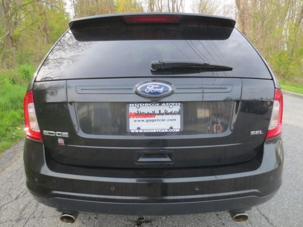 2011 Black /Black Ford Edge SEL FWD (2FMDK3JC4BB) with an 3.5L V6 DOHC 24V engine, 6-Speed Automatic transmission, located at 270 US Route 6, Mahopac, NY, 10541, (845) 621-0895, 41.349022, -73.755280 - Photo #5
