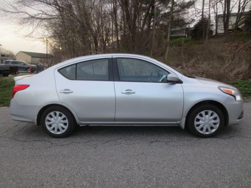 2015 Silver /GY Nissan Versa 1.6 SV (3N1CN7AP6FL) with an 1.6L L4 DOHC 16V engine, Automatic transmission, located at 270 US Route 6, Mahopac, NY, 10541, (845) 621-0895, 41.349022, -73.755280 - Photo #9