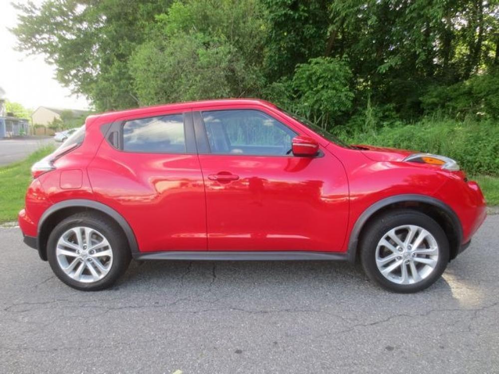 2015 Red /Black Nissan Juke S AWD (JN8AF5MV5FT) with an 1.6L L4 DOHC 16V engine, Automatic transmission, located at 270 US Route 6, Mahopac, NY, 10541, (845) 621-0895, 41.349022, -73.755280 - Photo #10