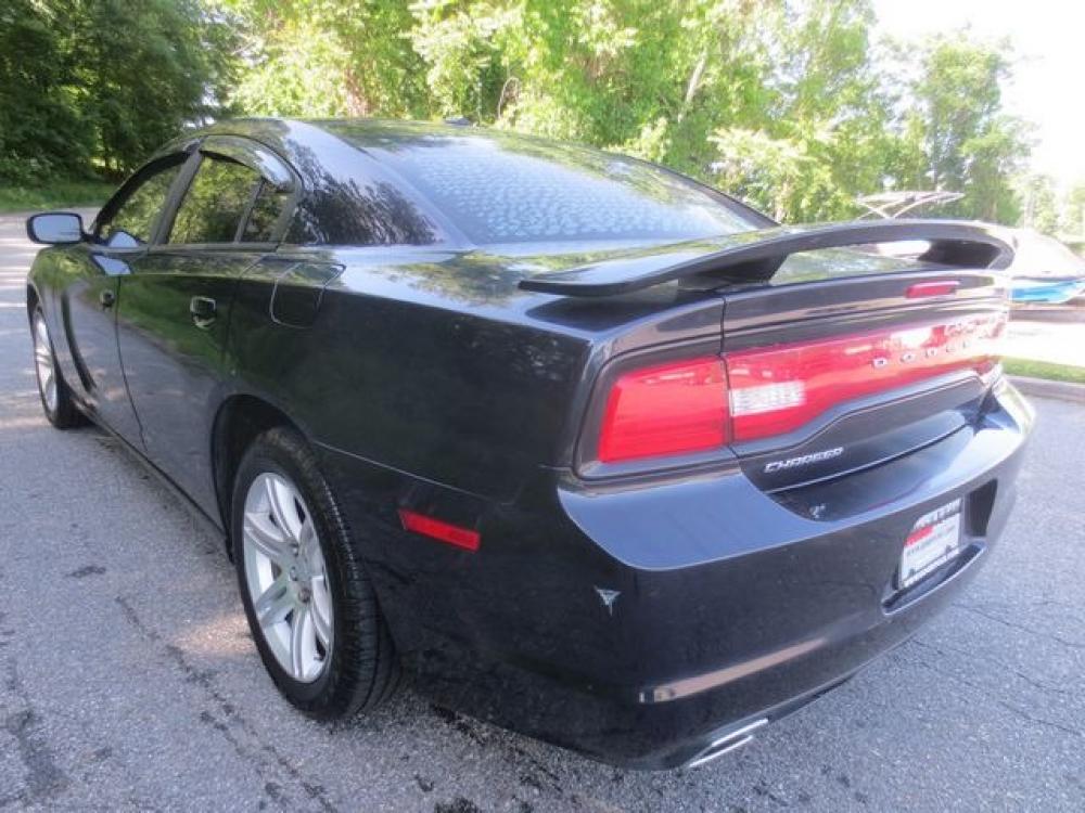 2011 Blue /Black Dodge Charger SE (2B3CL3CG9BH) with an 3.6L V6 DOHC 24V engine, 5-Speed Automatic transmission, located at 270 US Route 6, Mahopac, NY, 10541, (845) 621-0895, 41.349022, -73.755280 - Photo #4