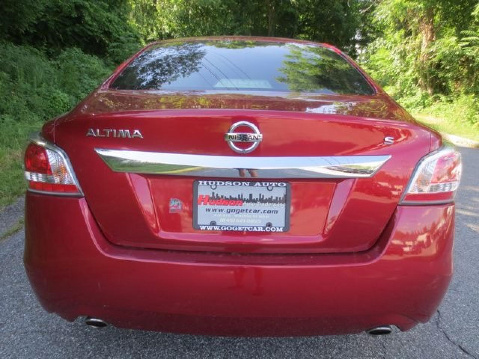 2015 Red /Tan Nissan Altima 2.5 S (1N4AL3AP4FC) with an 2.5L L4 DOHC 16V engine, Automatic transmission, located at 270 US Route 6, Mahopac, NY, 10541, (845) 621-0895, 41.349022, -73.755280 - Photo #5