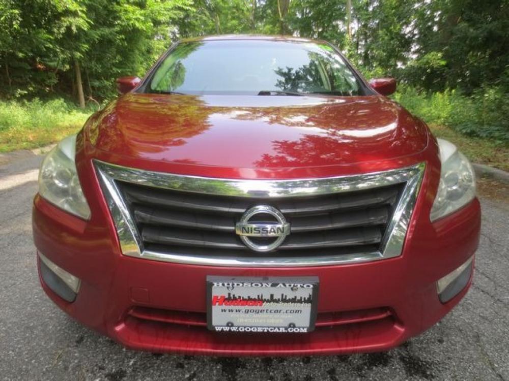 2013 Red /Black Nissan Altima 2.5 S (1N4AL3AP7DC) with an 2.5L L4 DOHC 16V engine, Automatic transmission, located at 270 US Route 6, Mahopac, NY, 10541, (845) 621-0895, 41.349022, -73.755280 - Photo #2