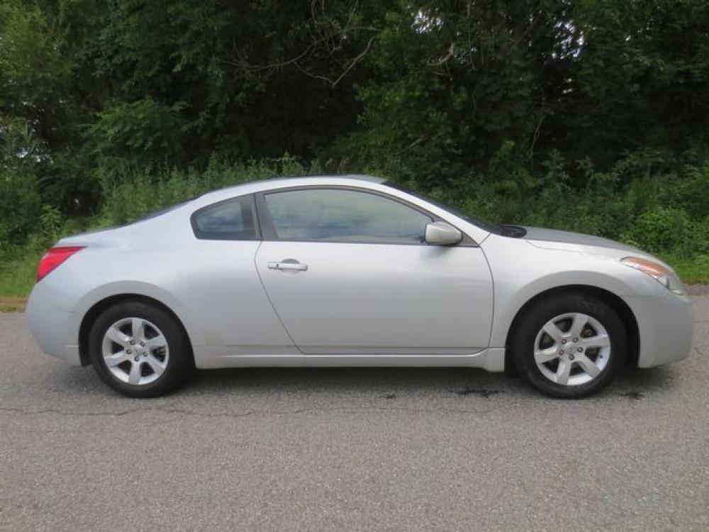 2009 Silver /Black Nissan Altima 2.5 S Coupe (1N4AL24E69C) with an 2.5L L4 DOHC 16V engine, Automatic transmission, located at 270 US Route 6, Mahopac, NY, 10541, (845) 621-0895, 41.349022, -73.755280 - Photo #9