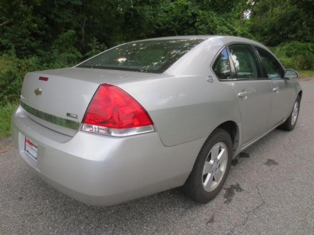 2008 Silver /Gray Chevrolet Impala LT (2G1WT55K989) with an 3.5L V6 OHV 12V FFV engine, 4-Speed Automatic Overdrive transmission, located at 270 US Route 6, Mahopac, NY, 10541, (845) 621-0895, 41.349022, -73.755280 - Photo #3