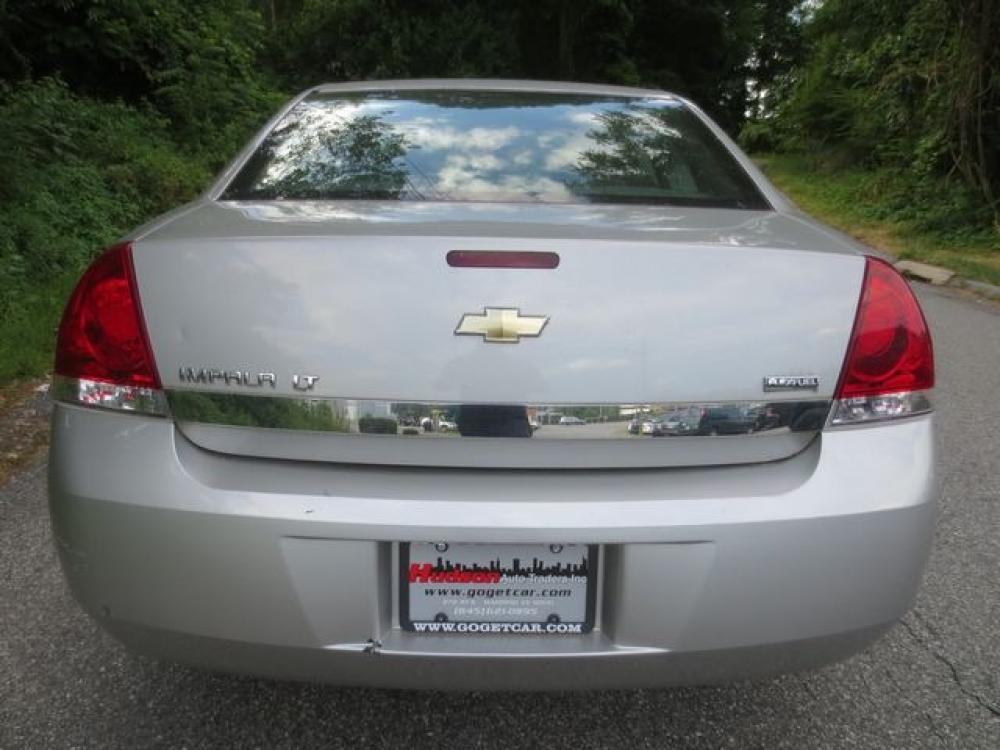 2008 Silver /Gray Chevrolet Impala LT (2G1WT55K989) with an 3.5L V6 OHV 12V FFV engine, 4-Speed Automatic Overdrive transmission, located at 270 US Route 6, Mahopac, NY, 10541, (845) 621-0895, 41.349022, -73.755280 - Photo #5
