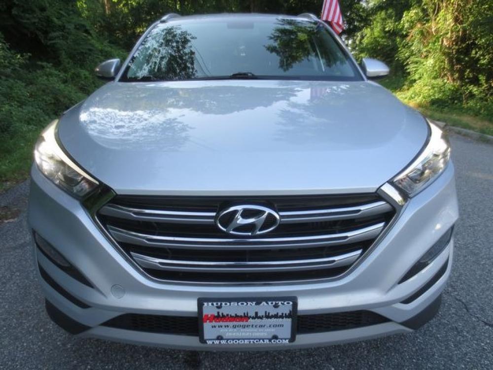 2018 Gray /Black Hyundai Tucson Limited AWD (KM8J3CA24JU) with an 1.6L L4 DOHC 16V engine, Automatic transmission, located at 270 US Route 6, Mahopac, NY, 10541, (845) 621-0895, 41.349022, -73.755280 - Photo #2
