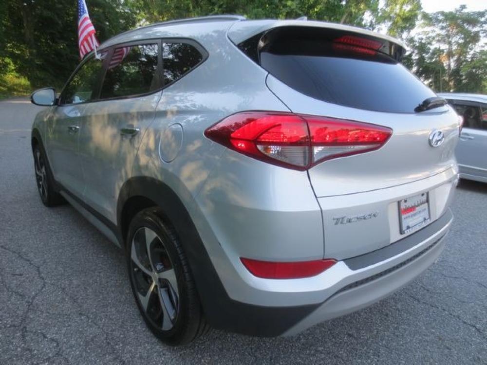 2018 Gray /Black Hyundai Tucson Limited AWD (KM8J3CA24JU) with an 1.6L L4 DOHC 16V engine, Automatic transmission, located at 270 US Route 6, Mahopac, NY, 10541, (845) 621-0895, 41.349022, -73.755280 - Photo #4