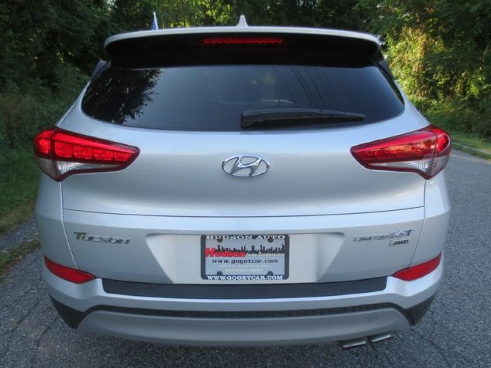 2018 Gray /Black Hyundai Tucson Limited AWD (KM8J3CA24JU) with an 1.6L L4 DOHC 16V engine, Automatic transmission, located at 270 US Route 6, Mahopac, NY, 10541, (845) 621-0895, 41.349022, -73.755280 - Photo #5