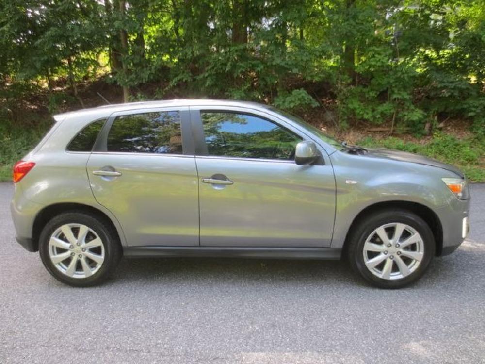 2015 Gray /Black Mitsubishi Outlander Sport SE (4A4AR4AU3FE) with an 2.0L L4 DOHC 16V engine, Automatic transmission, located at 270 US Route 6, Mahopac, NY, 10541, (845) 621-0895, 41.349022, -73.755280 - Photo #9