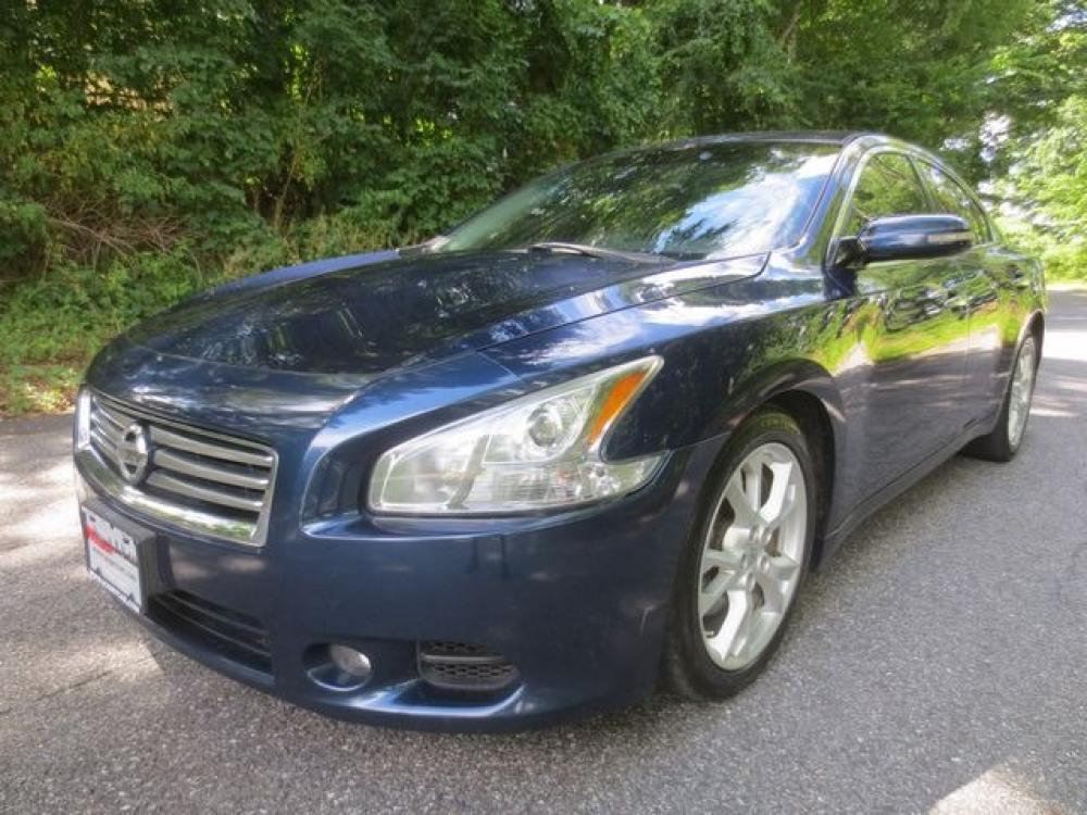 2014 Blue /Black Nissan Maxima SV (1N4AA5APXEC) with an 3.5L V6 DOHC 24V engine, Automatic transmission, located at 270 US Route 6, Mahopac, NY, 10541, (845) 621-0895, 41.349022, -73.755280 - Photo #0