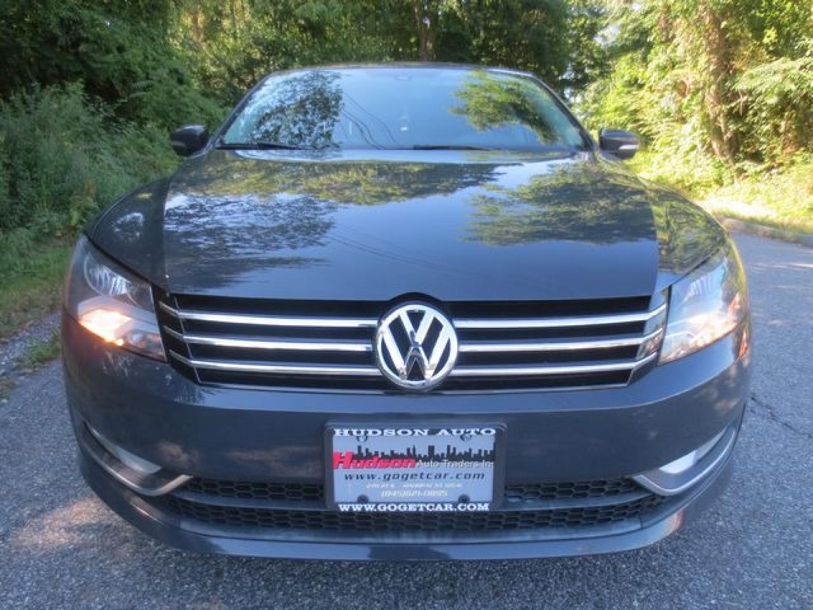 2014 Gray /Gray Volkswagen Passat 1.8T SE AT PZEV (1VWBT7A33EC) with an 4CYL1.8L TURBO engine, 6-Speed Automatic transmission, located at 270 US Route 6, Mahopac, NY, 10541, (845) 621-0895, 41.349022, -73.755280 - Photo #2
