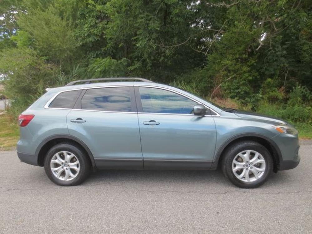 2013 Gray /Black Mazda CX-9 Touring AWD (JM3TB3CV9D0) with an 3.7L V6 DOHC 24V engine, 6-Speed Automatic transmission, located at 270 US Route 6, Mahopac, NY, 10541, (845) 621-0895, 41.349022, -73.755280 - Photo #11