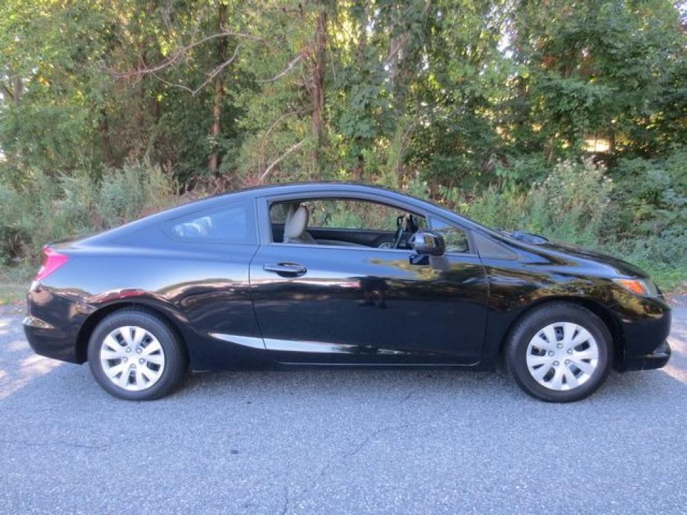 2012 Black /Gray Honda Civic LX Coupe 5-Speed AT (2HGFG3B55CH) with an 2.3L L4 SOHC 16V engine, 5-Speed Automatic transmission, located at 270 US Route 6, Mahopac, NY, 10541, (845) 621-0895, 41.349022, -73.755280 - Photo #8