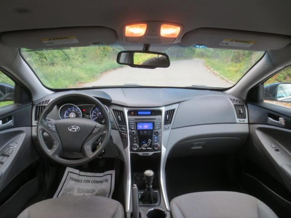 2012 Gray /Gray Hyundai Sonata GLS Manual (5NPEB4ACXCH) with an 2.4L L4 DOHC 16V engine, 6-Speed Manual transmission, located at 270 US Route 6, Mahopac, NY, 10541, (845) 621-0895, 41.349022, -73.755280 - Photo #7