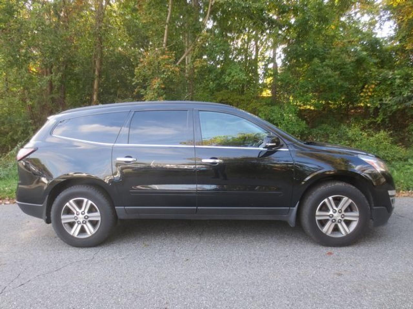 2017 Black /Black Chevrolet Traverse LT (1GNKVGKD8HJ) with an 3.6L V6 engine, 6A transmission, located at 270 US Route 6, Mahopac, NY, 10541, (845) 621-0895, 41.349022, -73.755280 - Photo #12