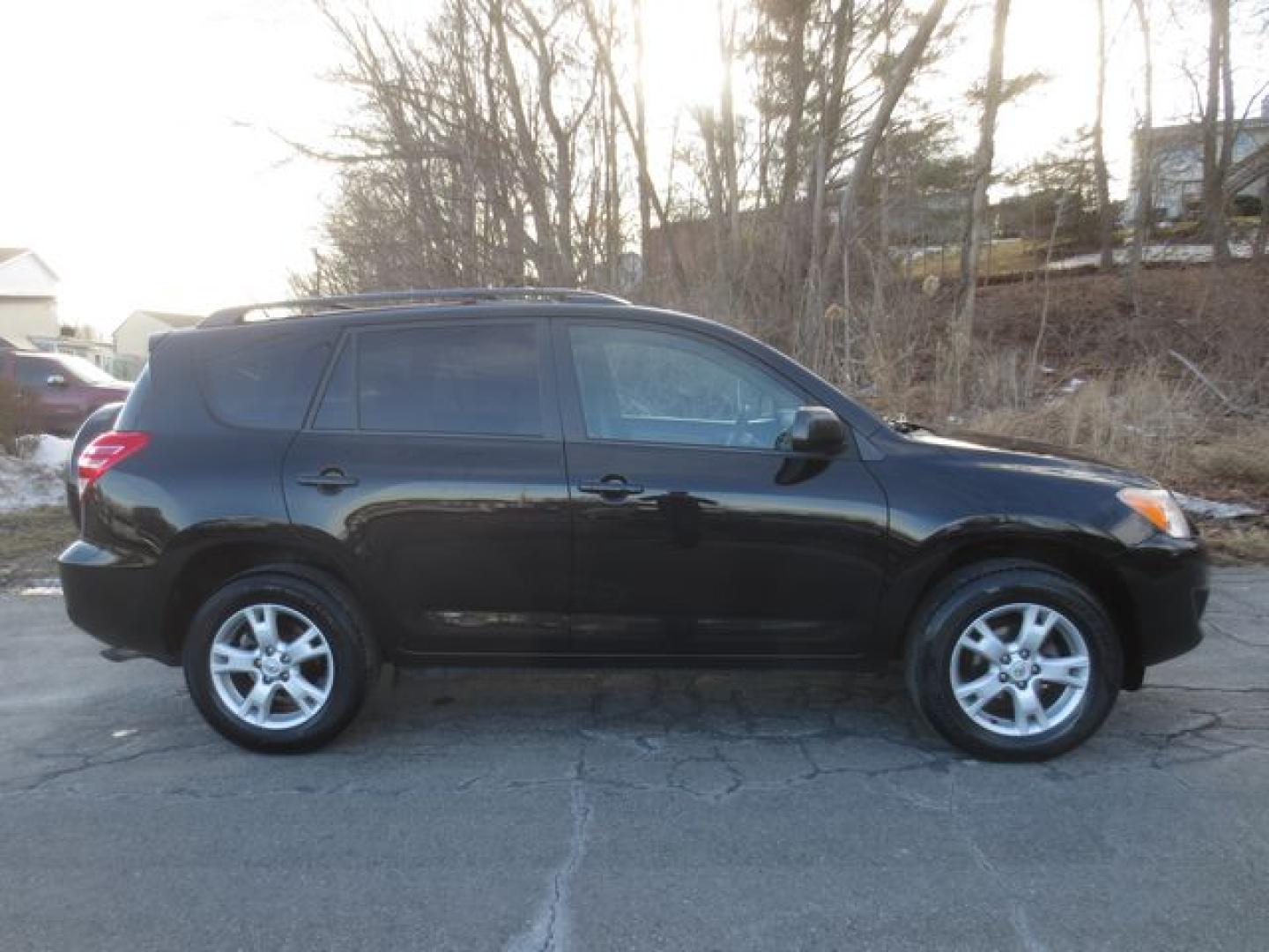 2012 Black /Tan Toyota RAV4 (2T3BF4DV6CW) with an 2.5L 4cyl engine, Automatic transmission, located at 270 US Route 6, Mahopac, NY, 10541, (845) 621-0895, 41.349022, -73.755280 - Photo#9
