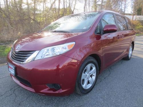 2012 Toyota Sienna LE FWD 8-Passenger V6