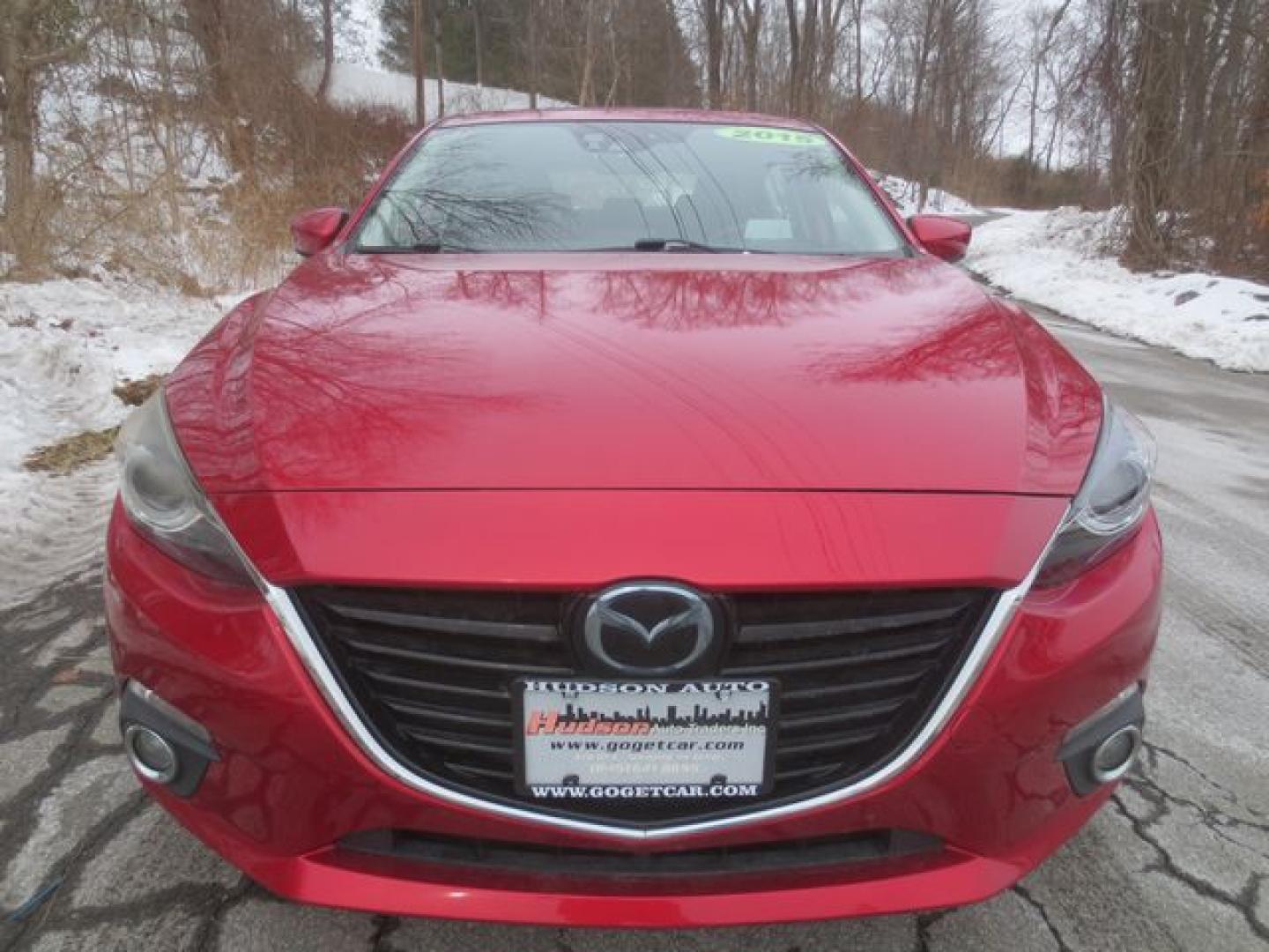 2015 Red /Black Mazda MAZDA3 S Grand Touring (JM1BM1M37F1) with an 2.5L L4 DOHC 16V engine, 6-Speed Automatic transmission, located at 270 US Route 6, Mahopac, NY, 10541, (845) 621-0895, 41.349022, -73.755280 - Photo#2