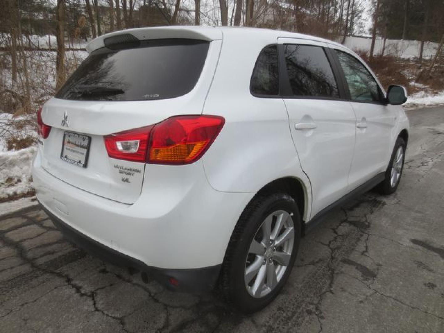 2015 White /Black Mitsubishi Outlander Sport ES (4A4AR3AW4FE) with an 2.4L L4 DOHC 16V engine, Automatic transmission, located at 270 US Route 6, Mahopac, NY, 10541, (845) 621-0895, 41.349022, -73.755280 - Photo#13