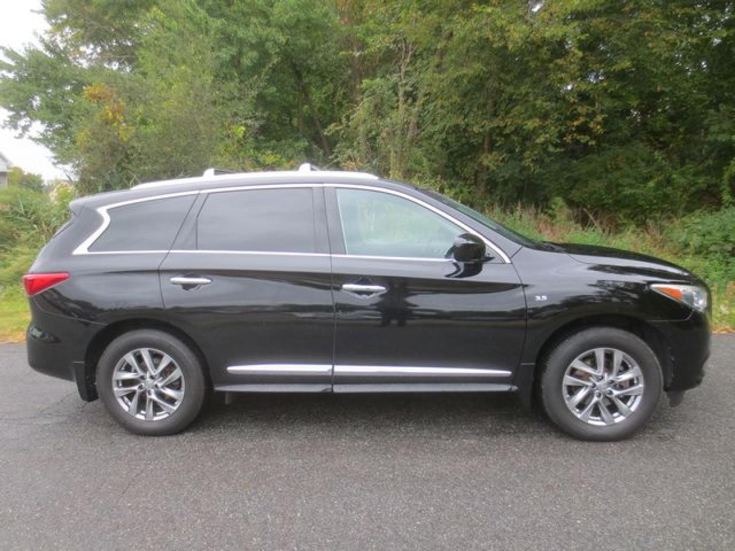 2014 Black /Black Infiniti QX Base AWD (5N1AL0MM0EC) with an 3.5L V6 DOHC 24V engine, Continuously Variable Transmission transmission, located at 270 US Route 6, Mahopac, NY, 10541, (845) 621-0895, 41.349022, -73.755280 - Photo#11