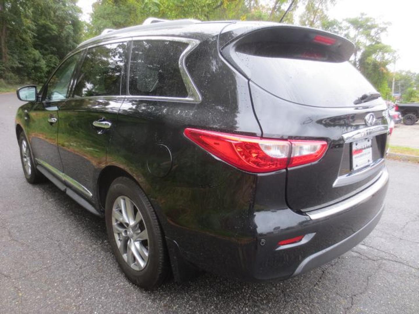 2014 Black /Black Infiniti QX Base AWD (5N1AL0MM0EC) with an 3.5L V6 DOHC 24V engine, Continuously Variable Transmission transmission, located at 270 US Route 6, Mahopac, NY, 10541, (845) 621-0895, 41.349022, -73.755280 - Photo#4
