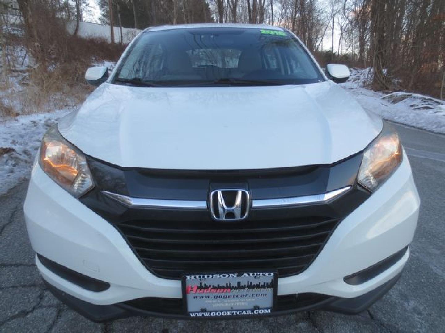 2016 White /Gray Honda HR-V LX (3CZRU6H36GM) with an 1.8L L4 DOHC 16V engine, 5-Speed Automatic transmission, located at 270 US Route 6, Mahopac, NY, 10541, (845) 621-0895, 41.349022, -73.755280 - Photo#2