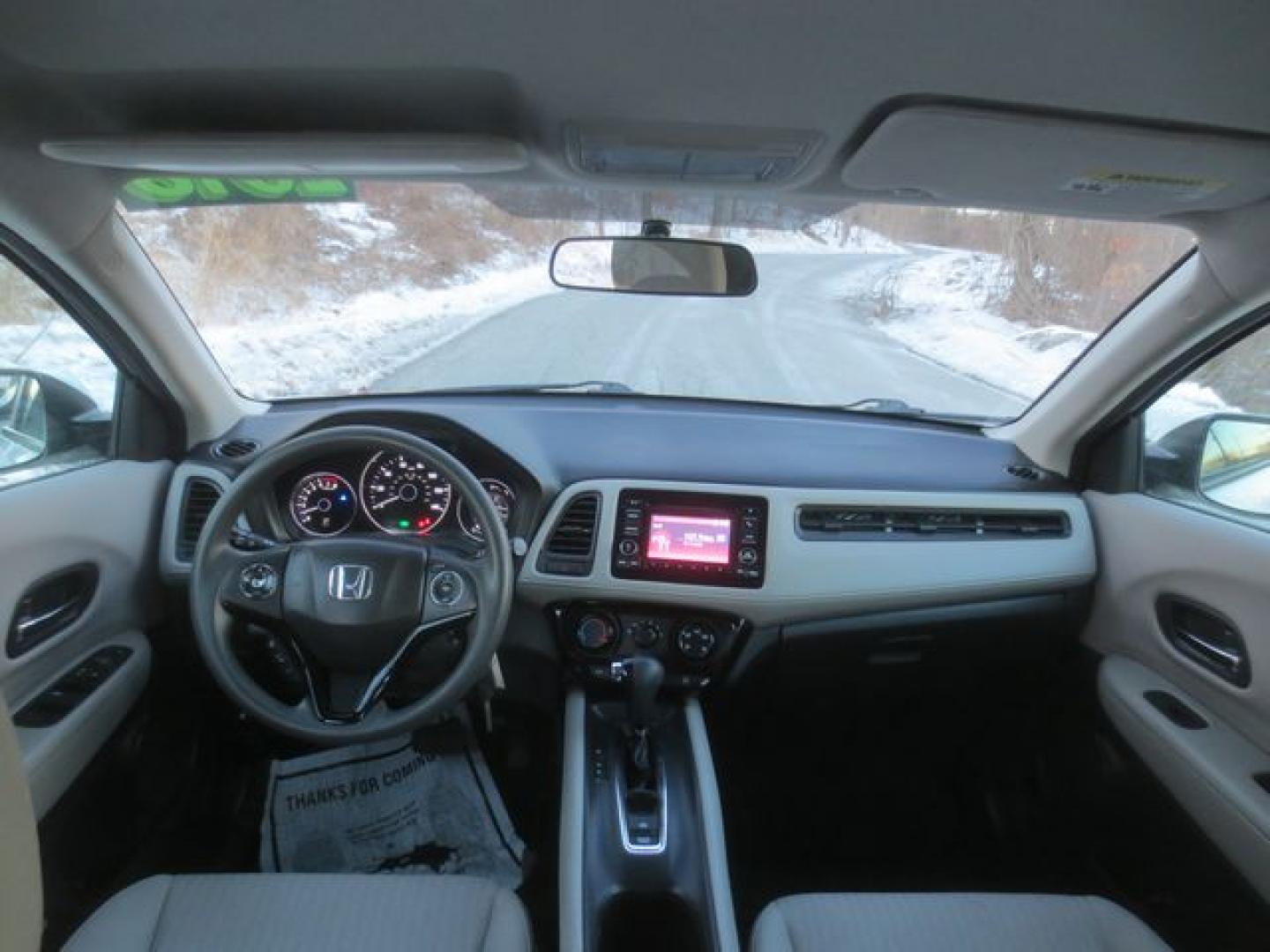 2016 White /Gray Honda HR-V LX (3CZRU6H36GM) with an 1.8L L4 DOHC 16V engine, 5-Speed Automatic transmission, located at 270 US Route 6, Mahopac, NY, 10541, (845) 621-0895, 41.349022, -73.755280 - Photo#7