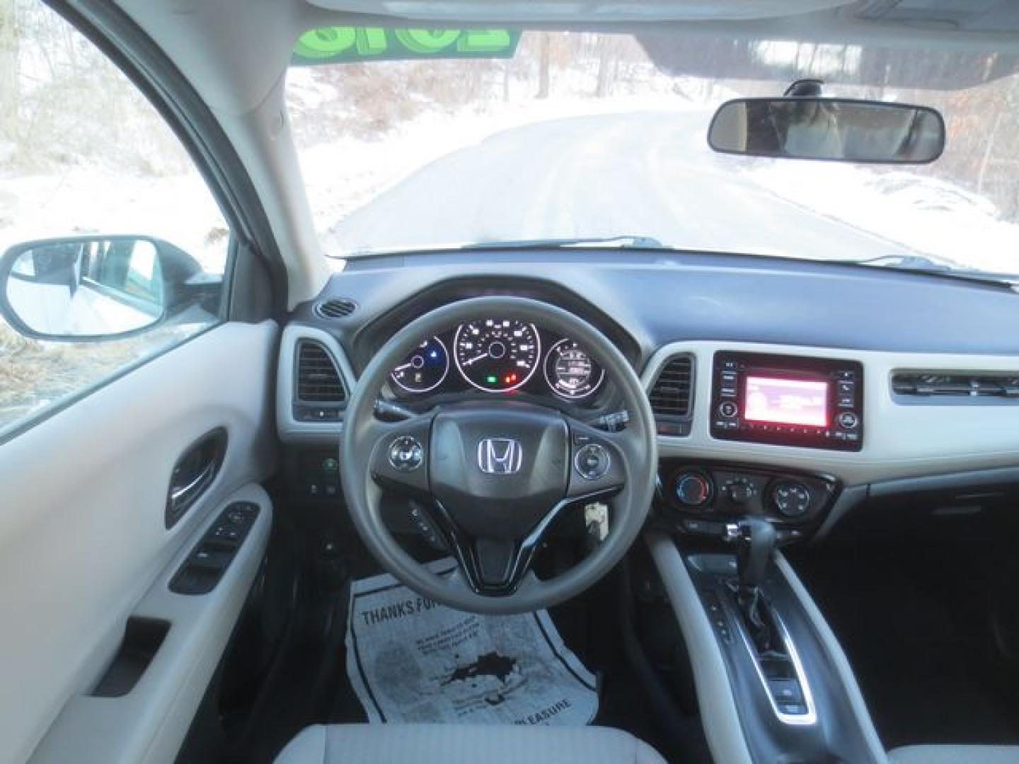2016 White /Gray Honda HR-V LX (3CZRU6H36GM) with an 1.8L L4 DOHC 16V engine, 5-Speed Automatic transmission, located at 270 US Route 6, Mahopac, NY, 10541, (845) 621-0895, 41.349022, -73.755280 - Photo#8