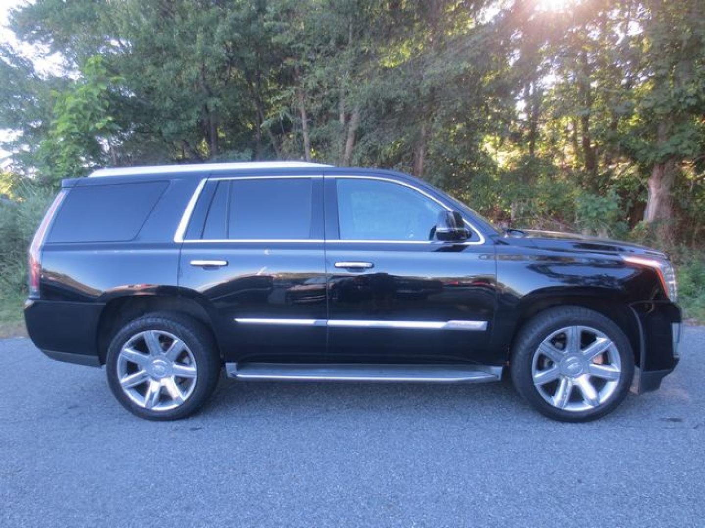 2015 Black /Black Cadillac Escalade Luxury 4WD (1GYS4MKJ7FR) with an 6.2L V8 OHV 16V FFV engine, 8-Speed Automatic transmission, located at 270 US Route 6, Mahopac, NY, 10541, (845) 621-0895, 41.349022, -73.755280 - Photo#11