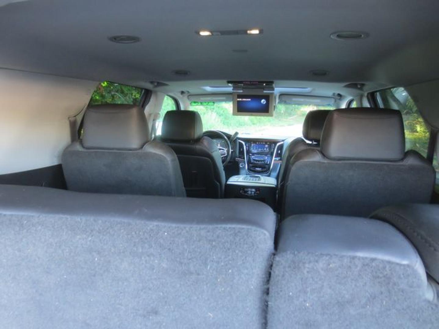 2015 Black /Black Cadillac Escalade Luxury 4WD (1GYS4MKJ7FR) with an 6.2L V8 OHV 16V FFV engine, 8-Speed Automatic transmission, located at 270 US Route 6, Mahopac, NY, 10541, (845) 621-0895, 41.349022, -73.755280 - Photo#10