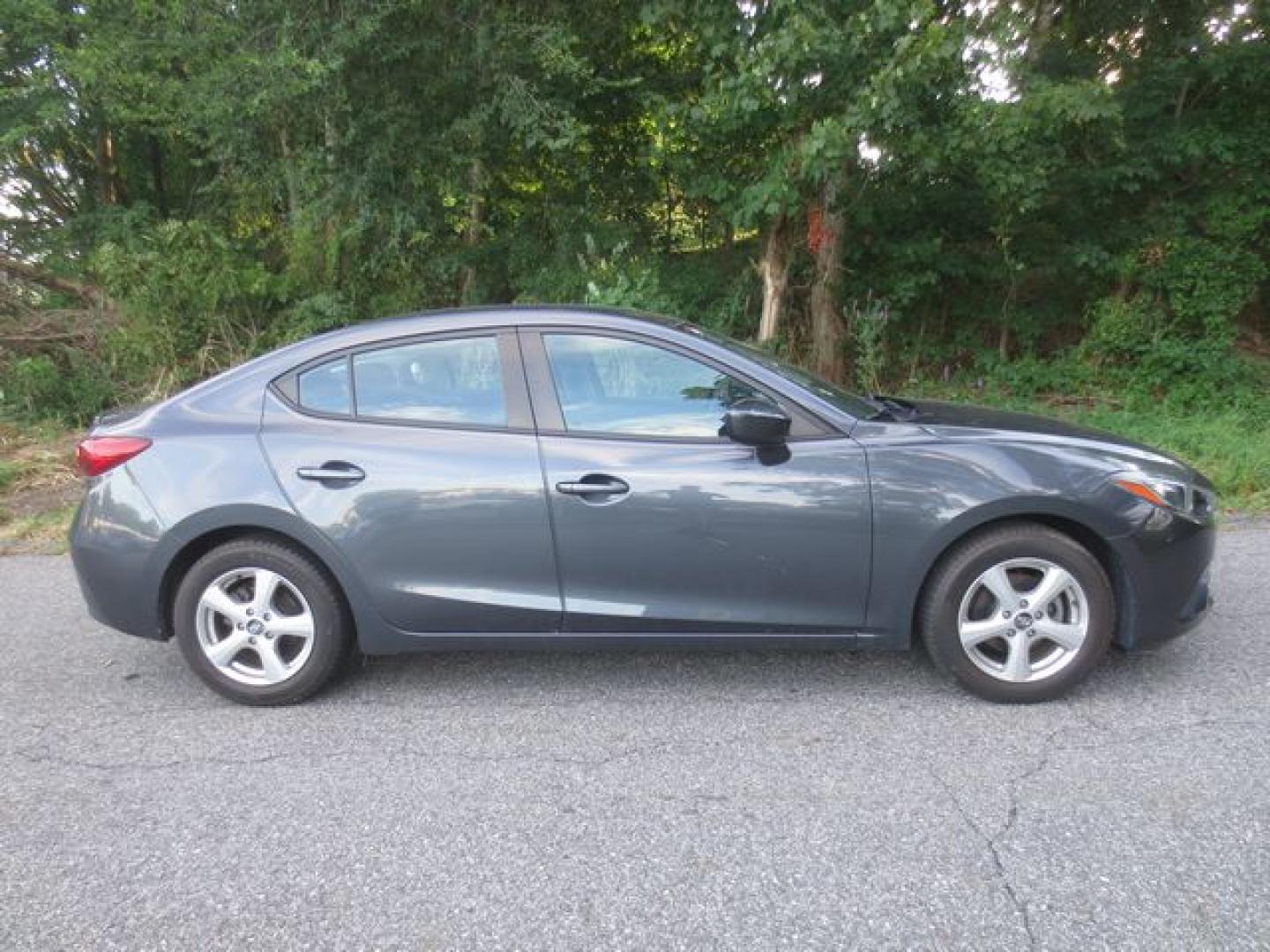 2014 Gray /Black Mazda MAZDA3 i Sport (3MZBM1U78EM) with an 2.0L L4 DOHC 16V engine, 6-Speed Manual transmission, located at 270 US Route 6, Mahopac, NY, 10541, (845) 621-0895, 41.349022, -73.755280 - Photo#9